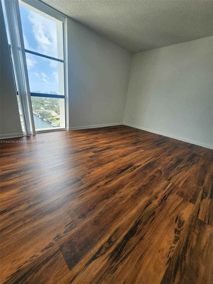 SAILBOAT CAY CONDO · #1513 in North Miami - Photo 11