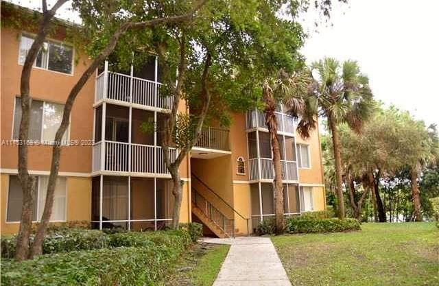 WINDWARD LAKES CONDO · #H303 in Pompano Beach - Photo 18