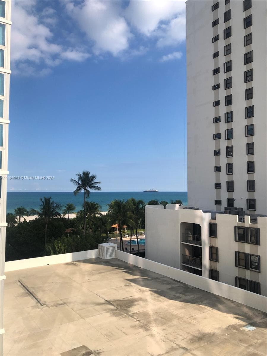 Balcony ocean view