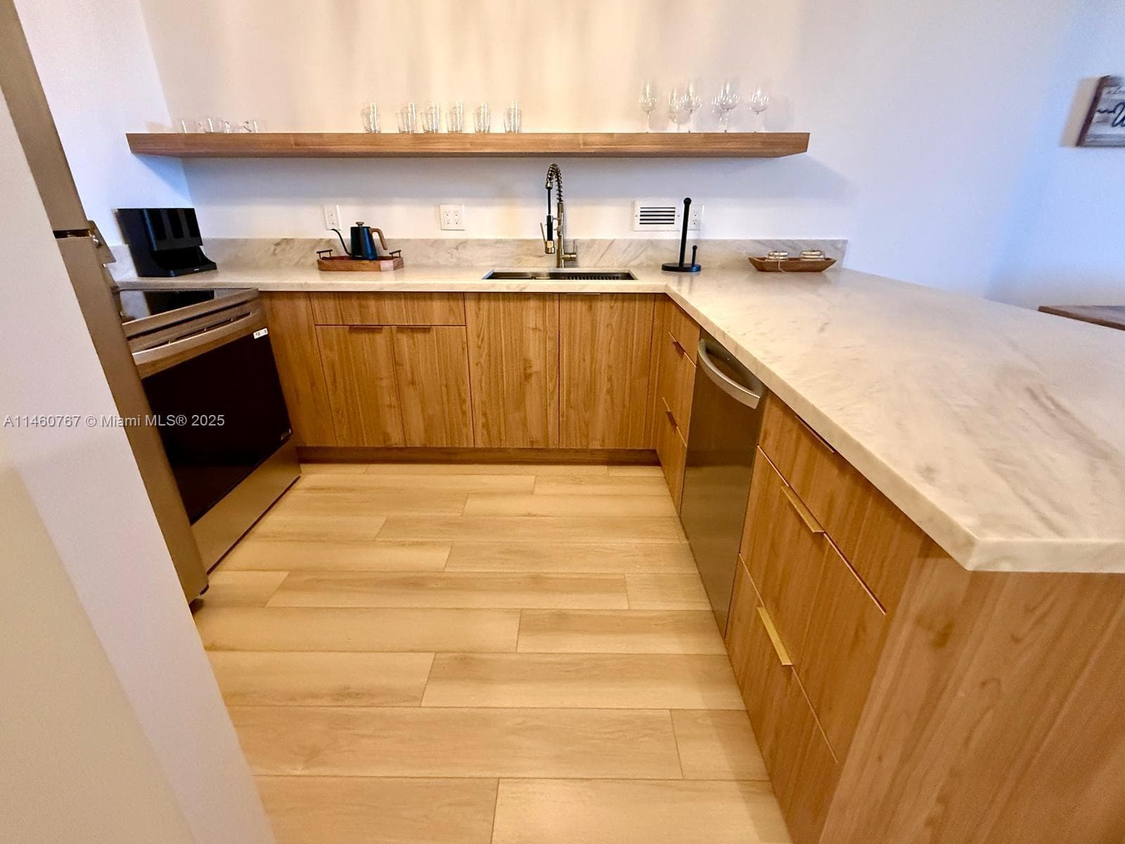 Roney Palace · #1121 in Miami Beach - Photo 3