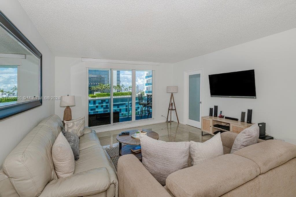 Roney Palace · #803 in Miami Beach - Photo 7