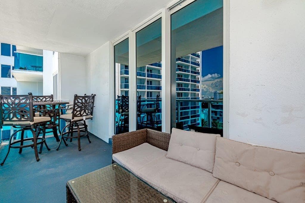 Roney Palace · #803 in Miami Beach - Photo 4