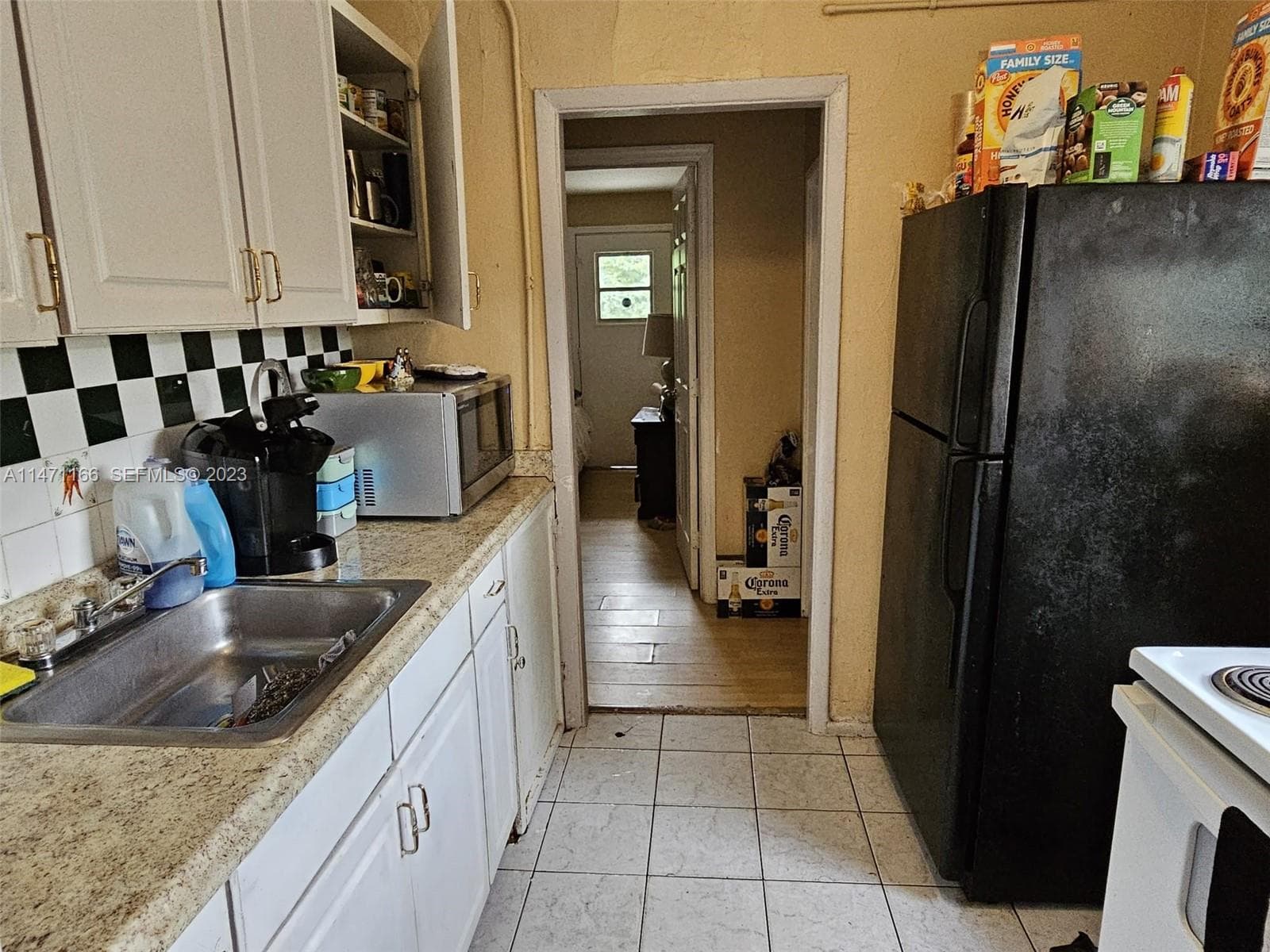 1817 NW 25th Ave photo 6