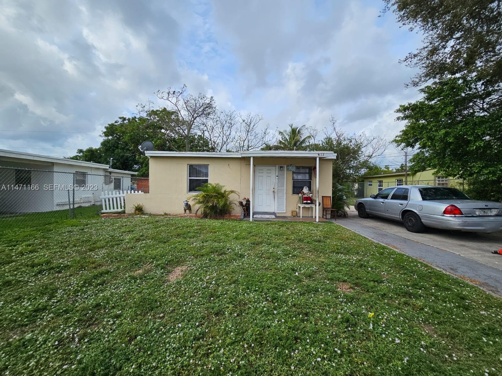 1817 NW 25th Ave photo 1