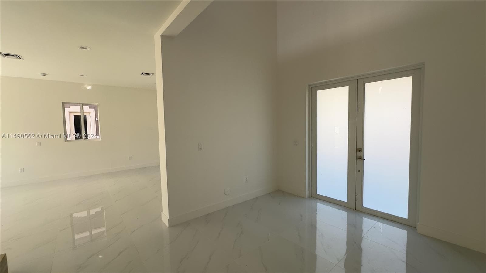 3562 Forest View Cir photo 23
