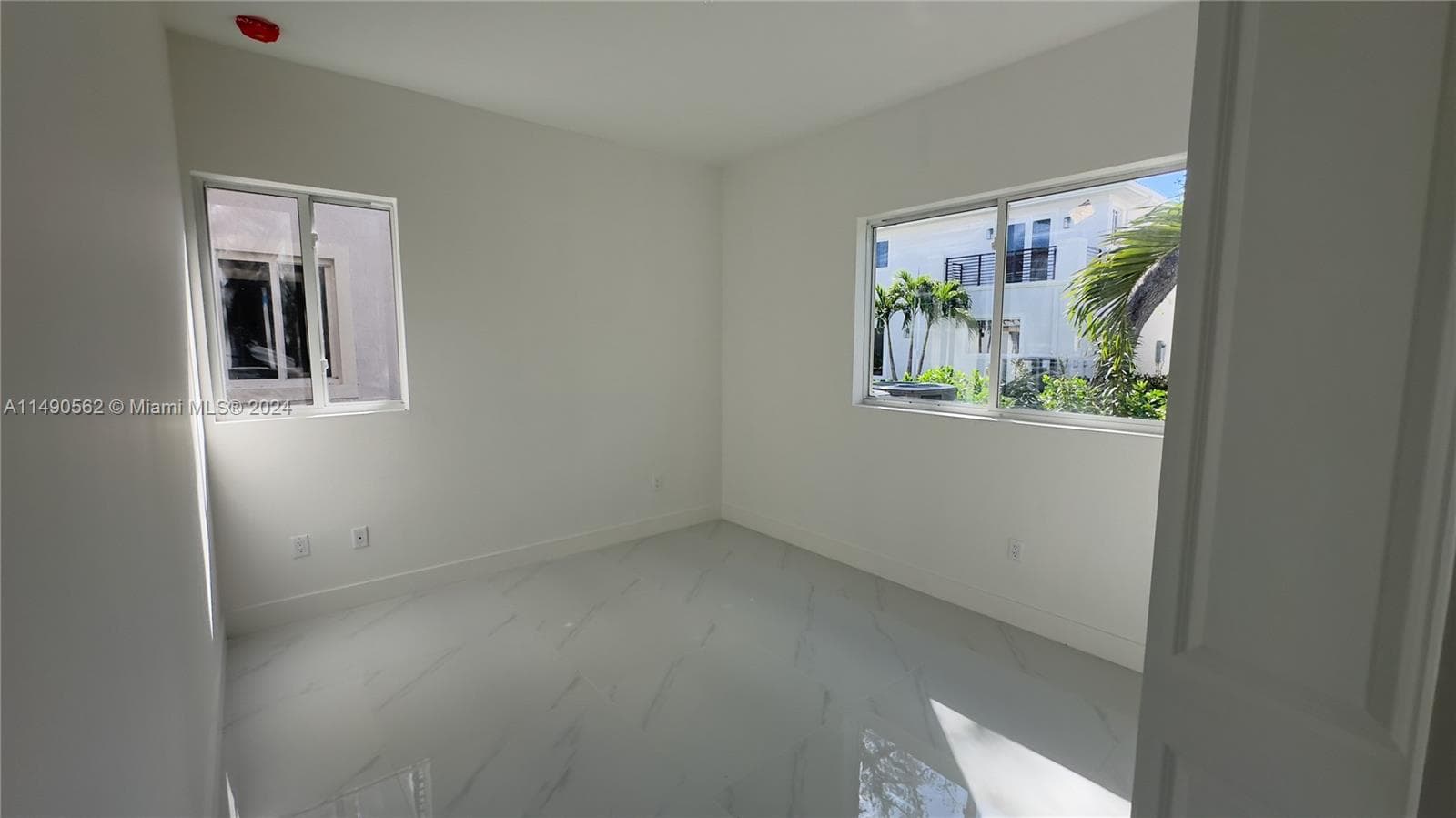 3562 Forest View Cir photo 63