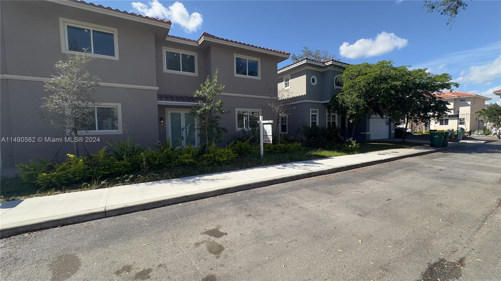 3562 Forest View Cir photo 5