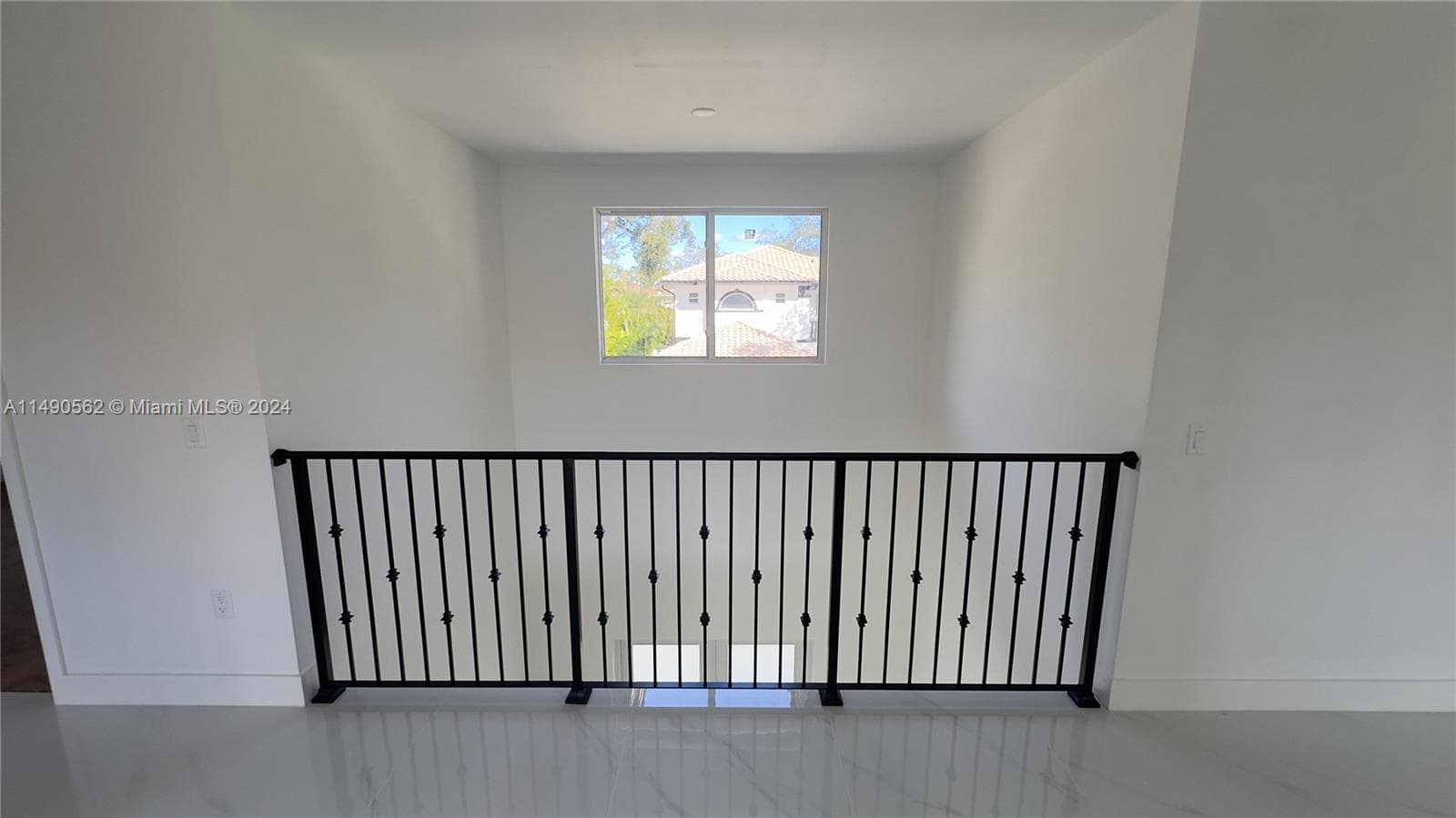3562 Forest View Cir photo 30