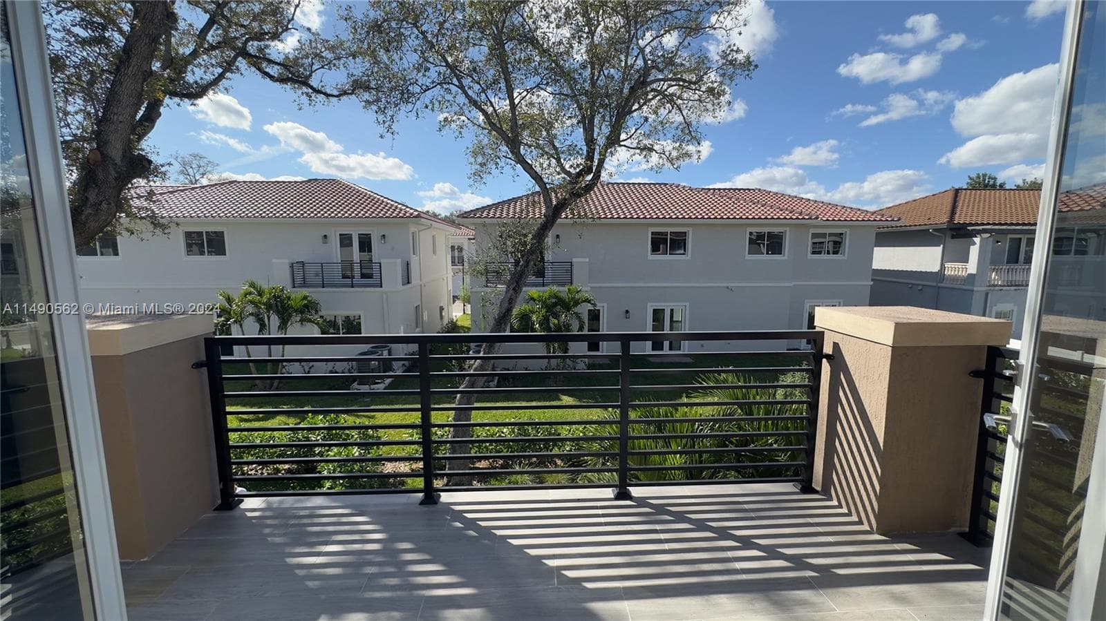 3562 Forest View Cir photo 49