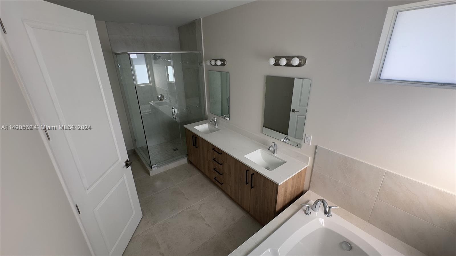 3562 Forest View Cir photo 54