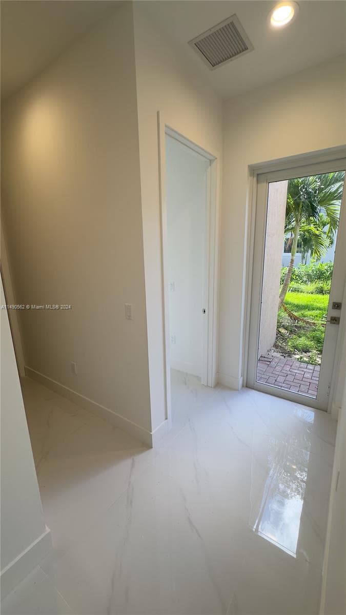 3562 Forest View Cir photo 60