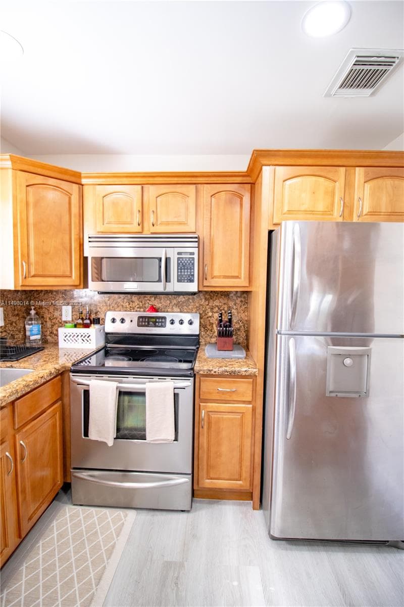 18706 SW 100th Ave #18706 photo 9