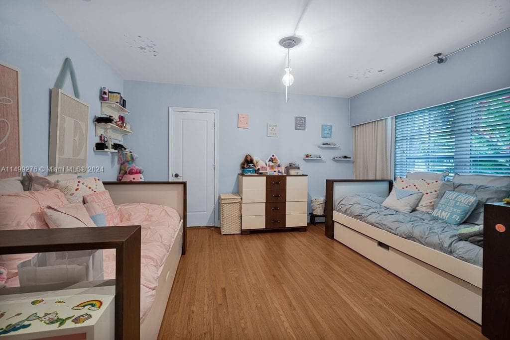 61 Camden Ct photo 9