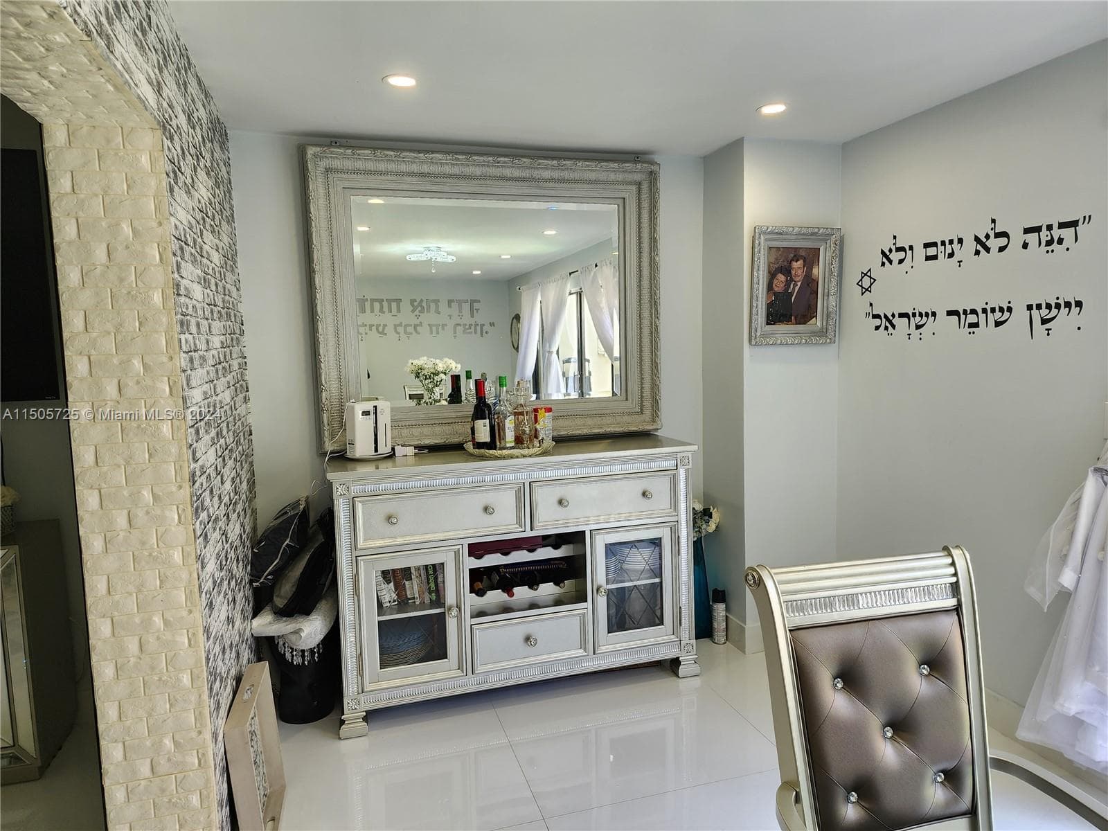 HOLLYWOOD GARDENS · #12B in Hollywood - Photo 4