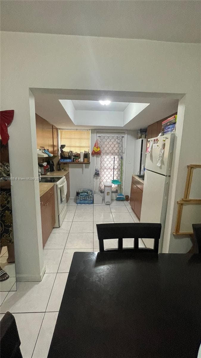 SUTTON HOUSE · #2 in North Miami - Photo 5