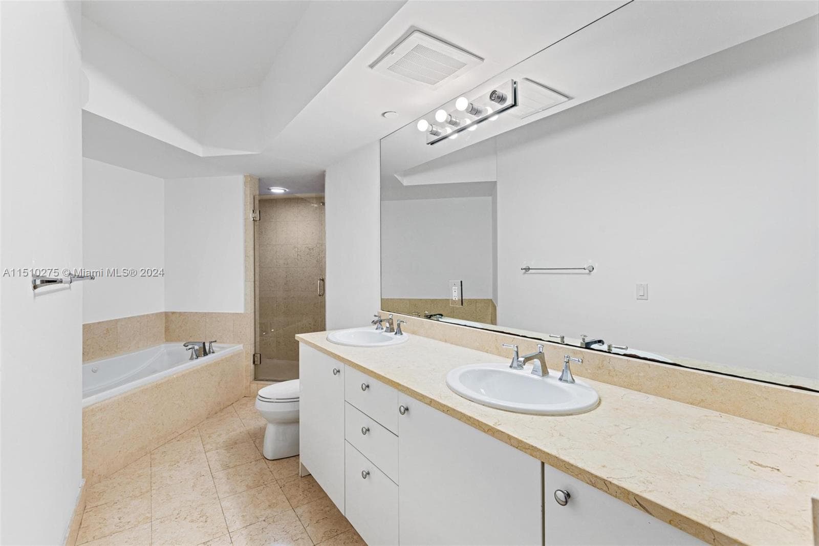 TURNBERRY VILLAGE · #502 in Aventura - Photo 10