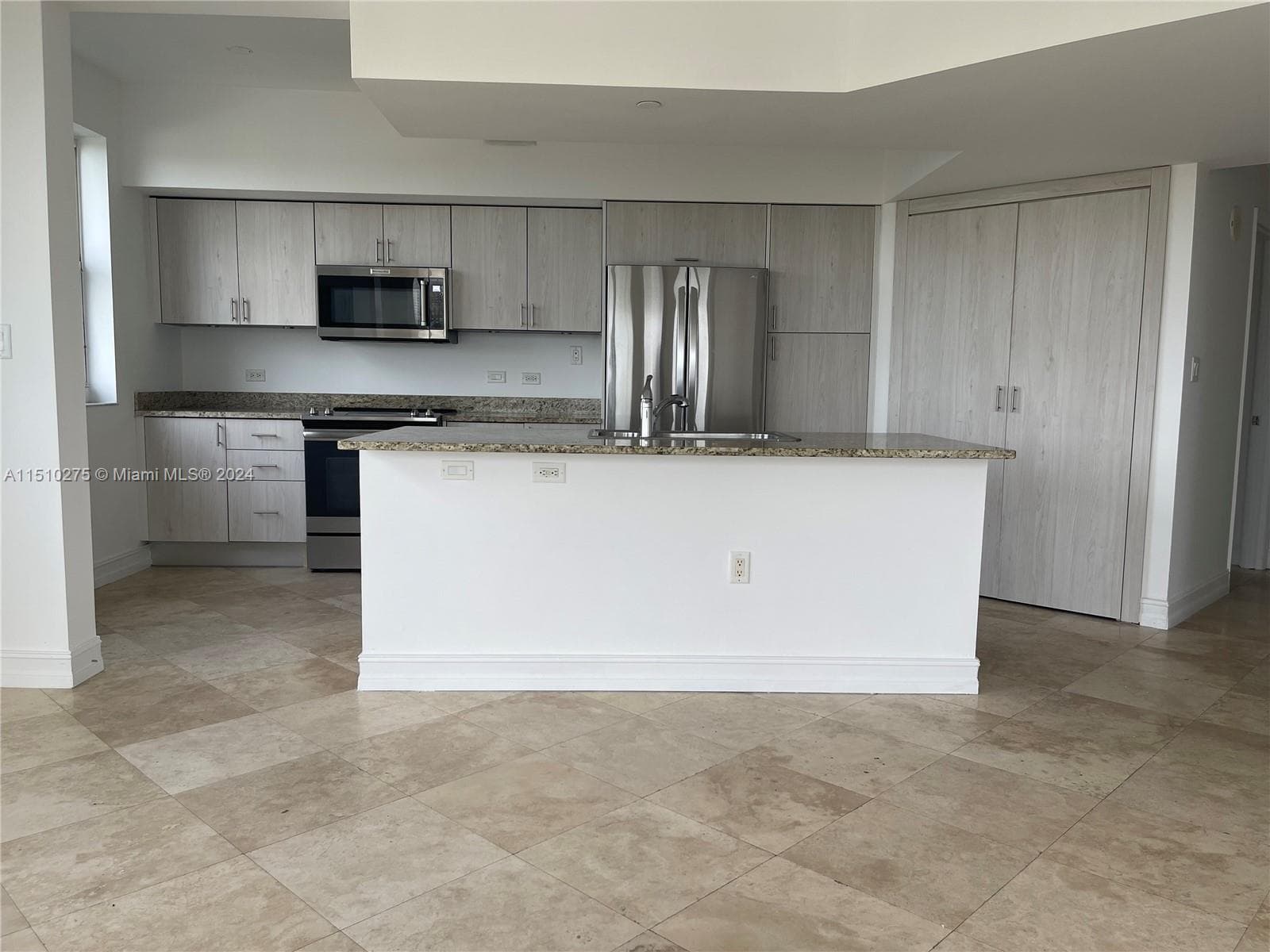 TURNBERRY VILLAGE · #502 in Aventura - Photo 4