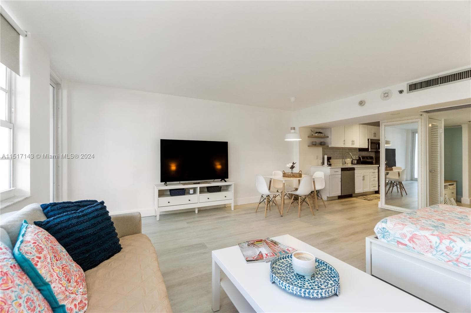 The Decoplage · #312 in Miami Beach - Photo 4