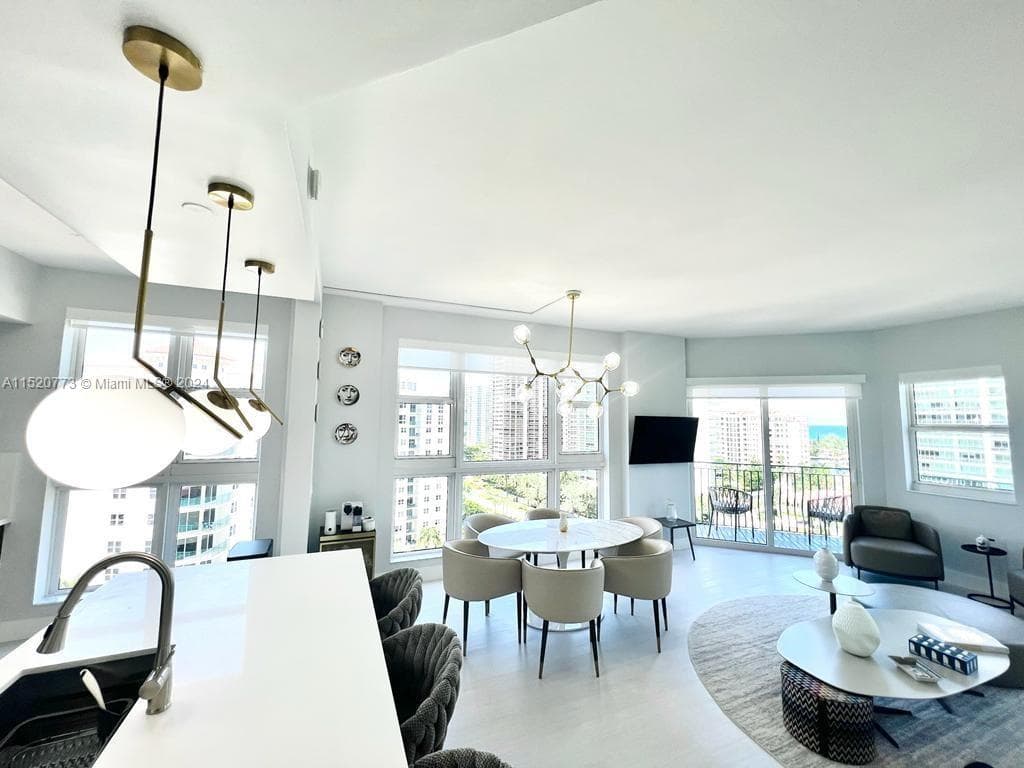TURNBERRY VILLAGE SO TOWER · #PH20 in Aventura - Photo 2