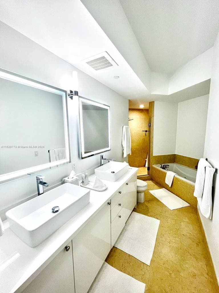 TURNBERRY VILLAGE SO TOWER · #PH20 in Aventura - Photo 19