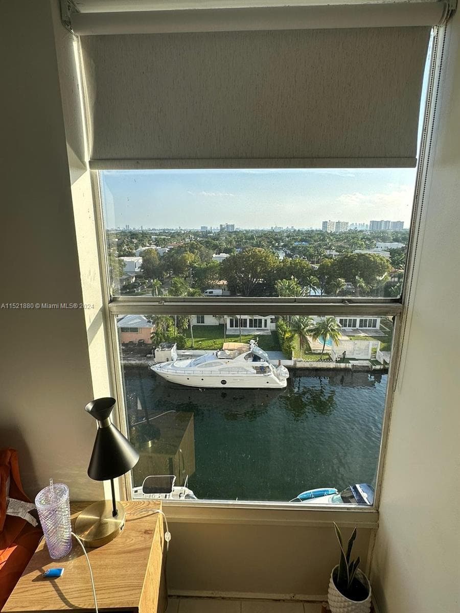 KEYSTONE TOWERS CONDO · #1004 in North Miami - Photo 14