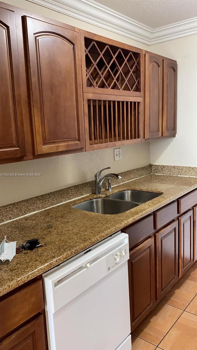 KEYSTONE TOWERS CONDO · #910 in North Miami - Photo 6