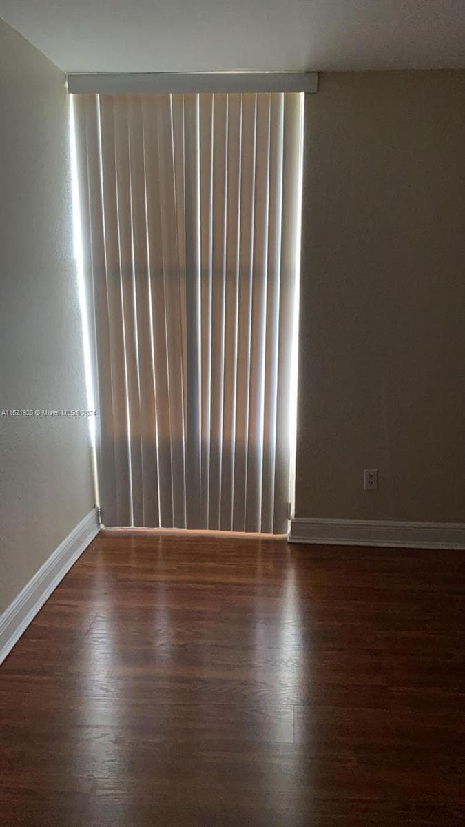 KEYSTONE TOWERS CONDO · #910 in North Miami - Photo 13