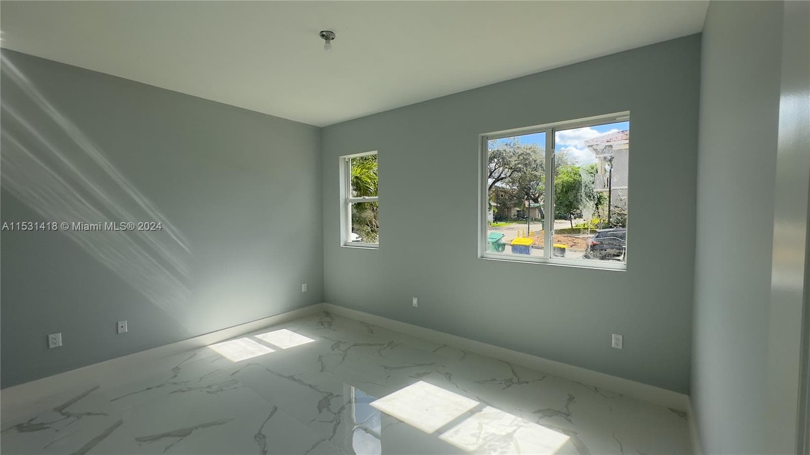3523 Forest View Cir photo 16