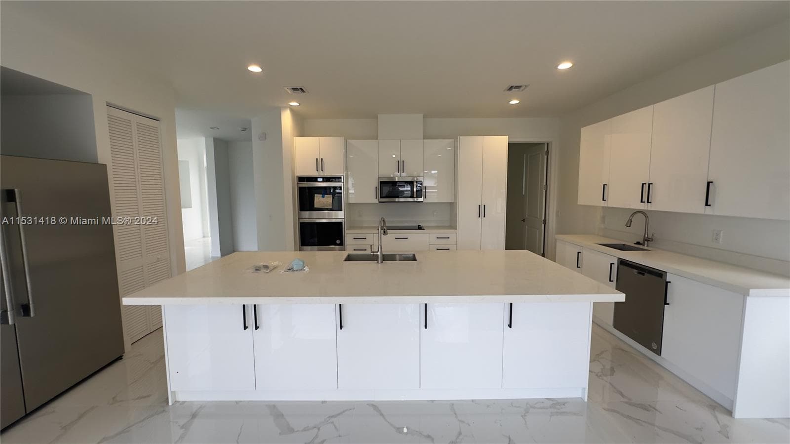 3523 Forest View Cir photo 30
