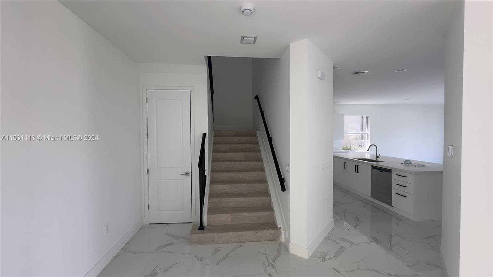 3523 Forest View Cir photo 19