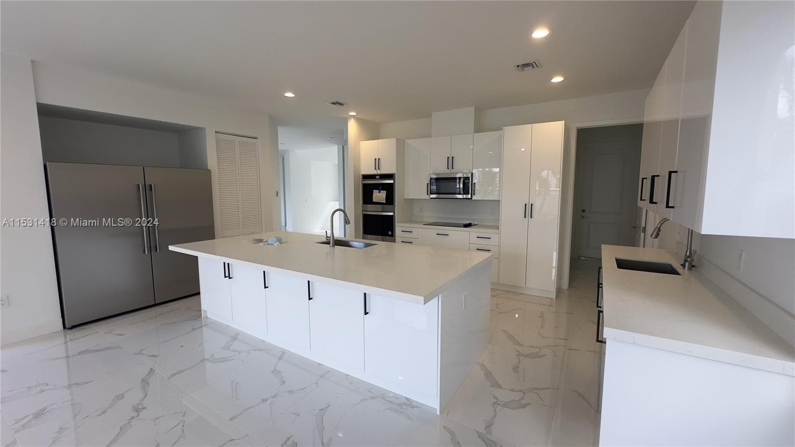 3523 Forest View Cir photo 31