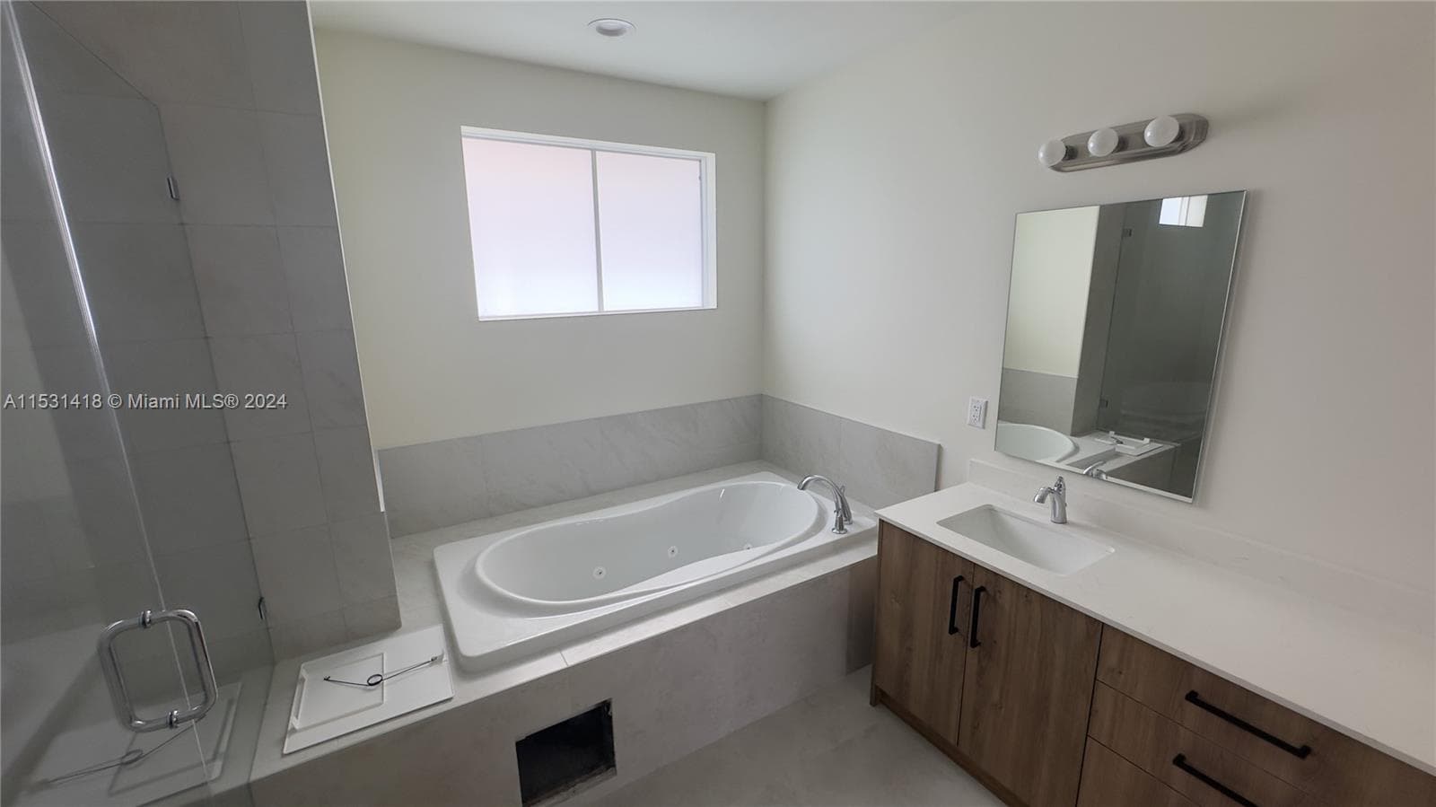 3523 Forest View Cir photo 70