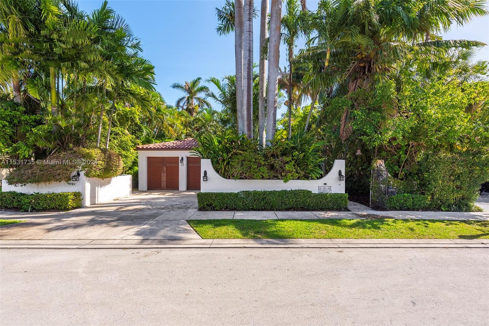 527 E Dilido Dr photo 52