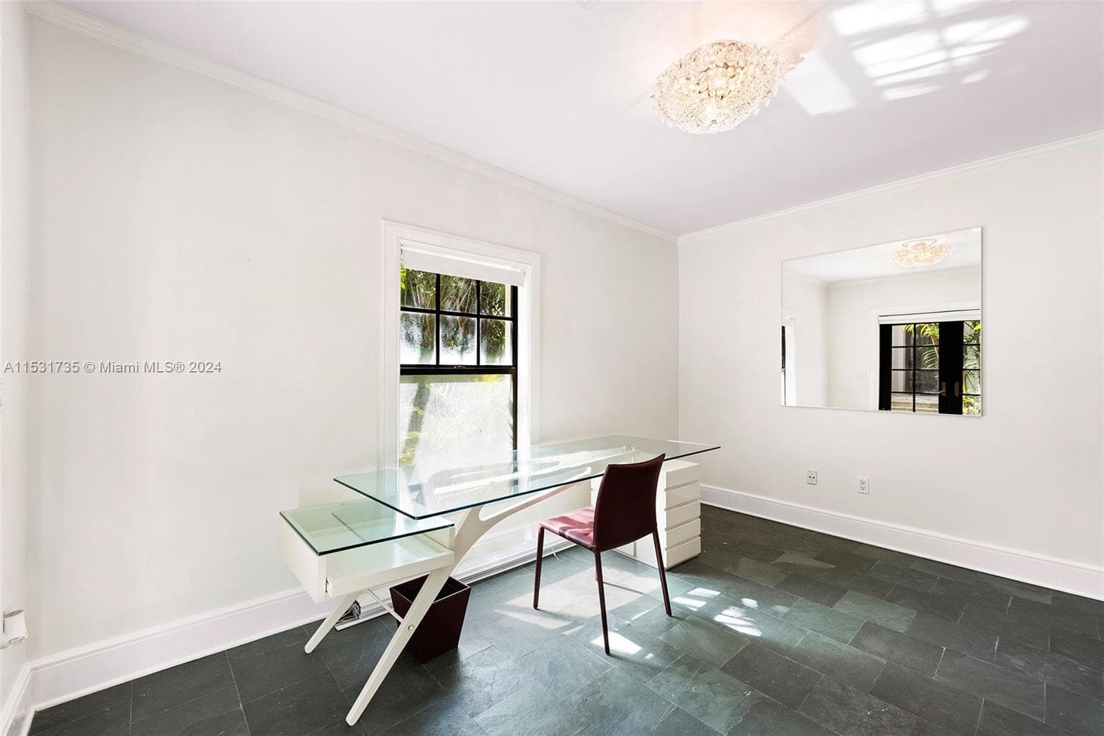 527 E Dilido Dr photo 42