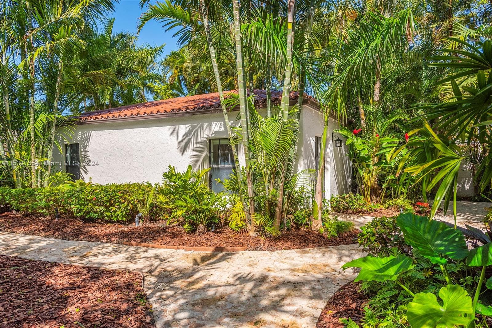 527 E Dilido Dr photo 51