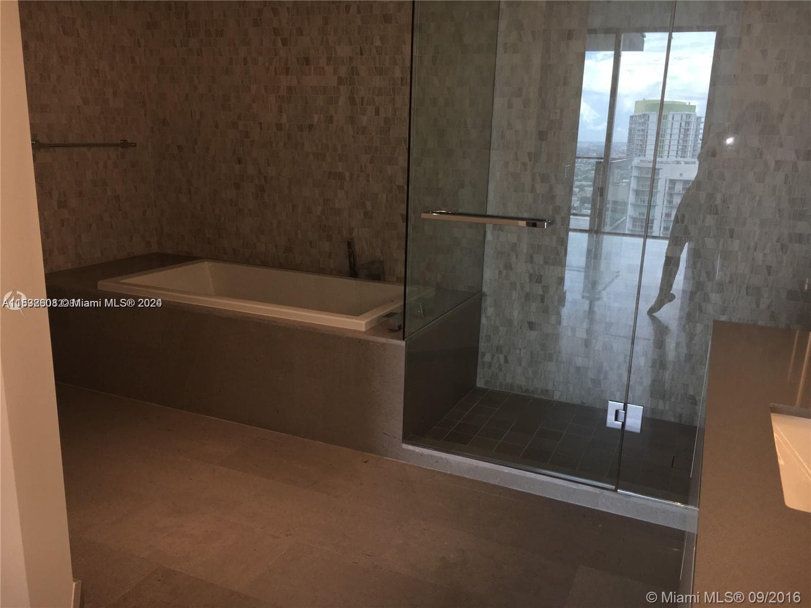 Reach Brickell City Centre · #3510 in Miami - Photo 9