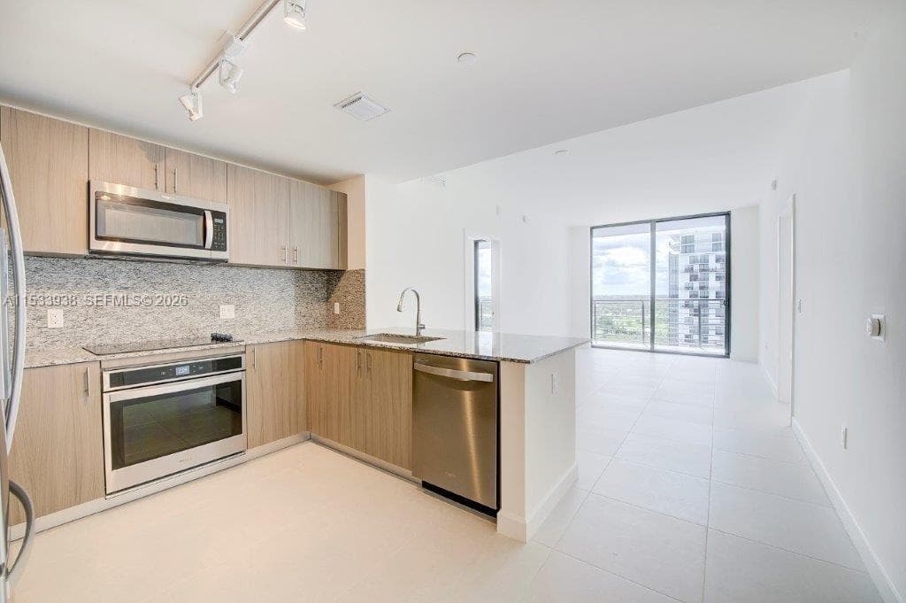 5350 Park Condo · #1604 in Doral - Photo 5