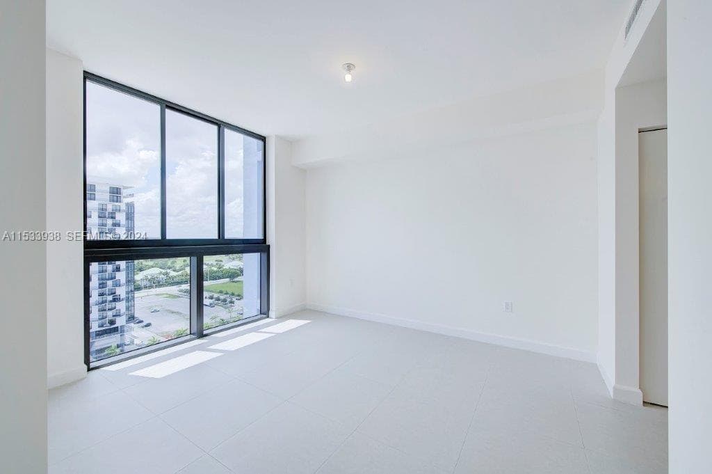 5350 Park Condo · #1604 in Doral - Photo 10