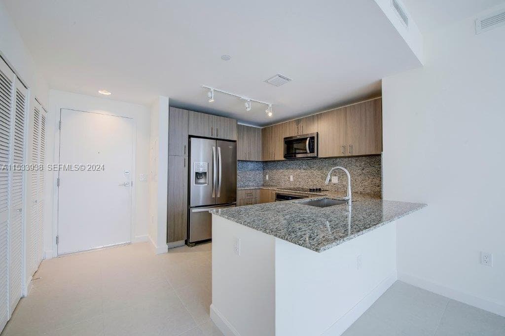 5350 Park Condo · #1604 in Doral - Photo 8