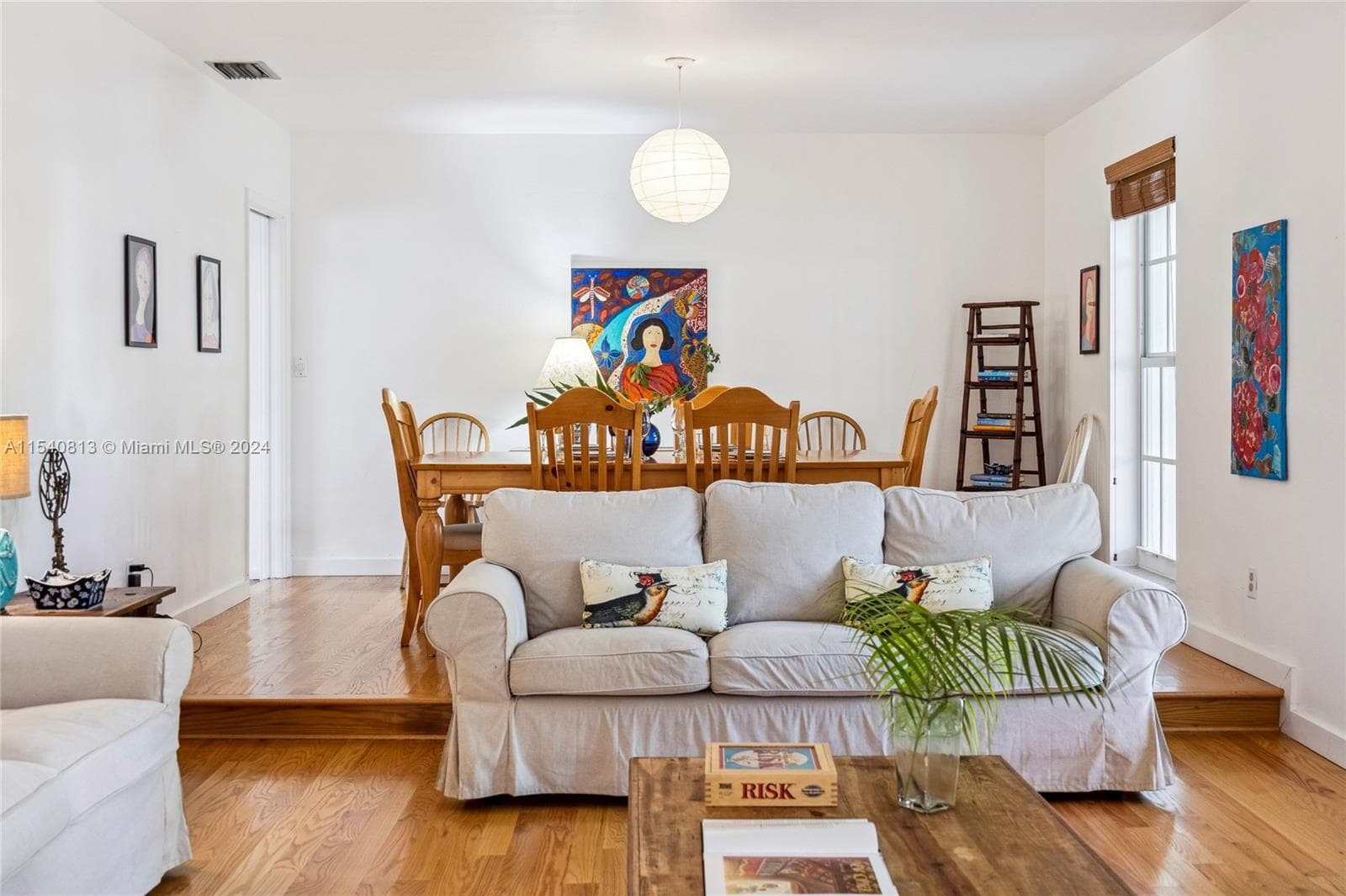 10130 SW 70th Ave photo 2