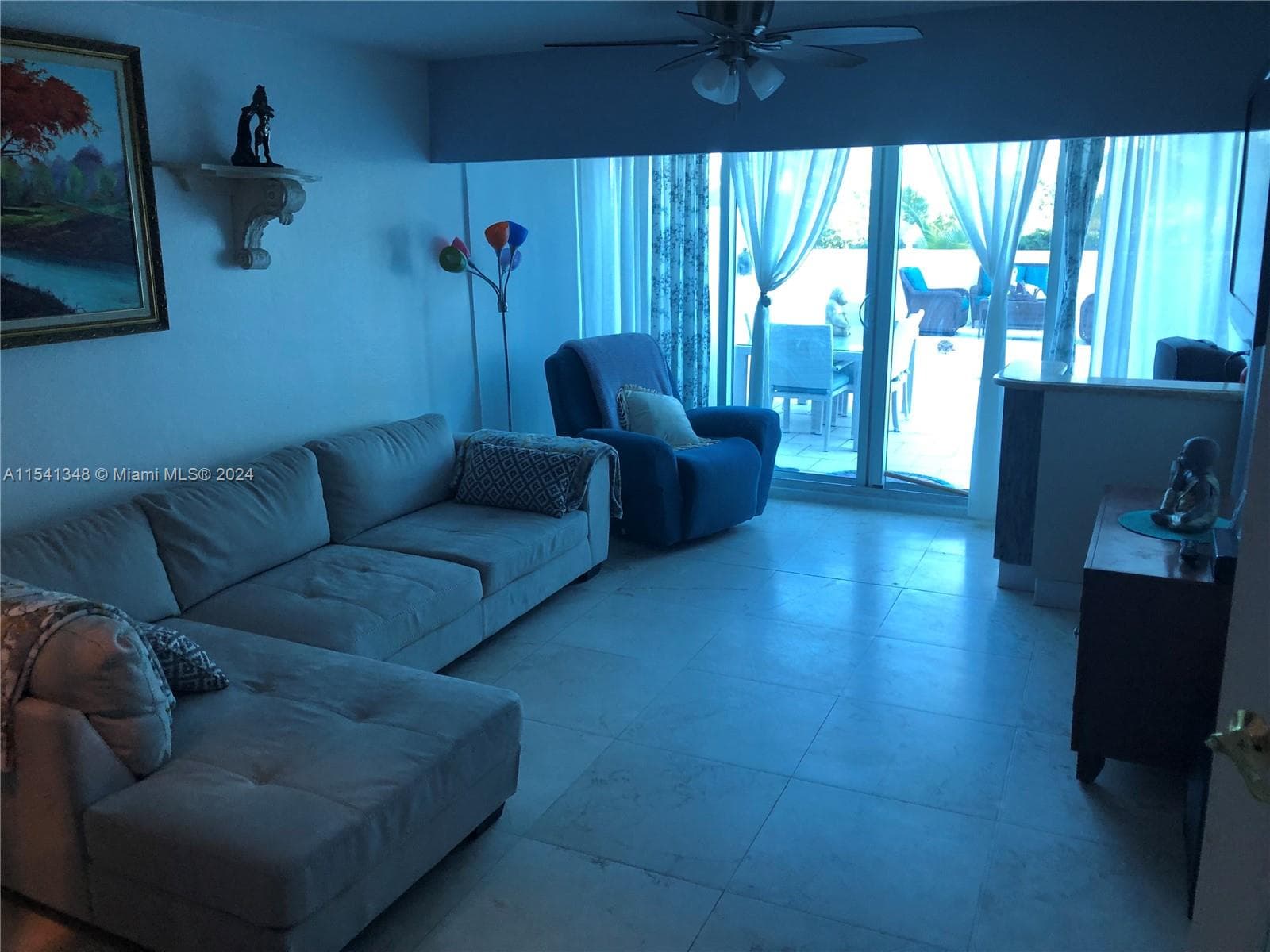 Castle Beach Club · #TH2 in Miami Beach - Photo 4
