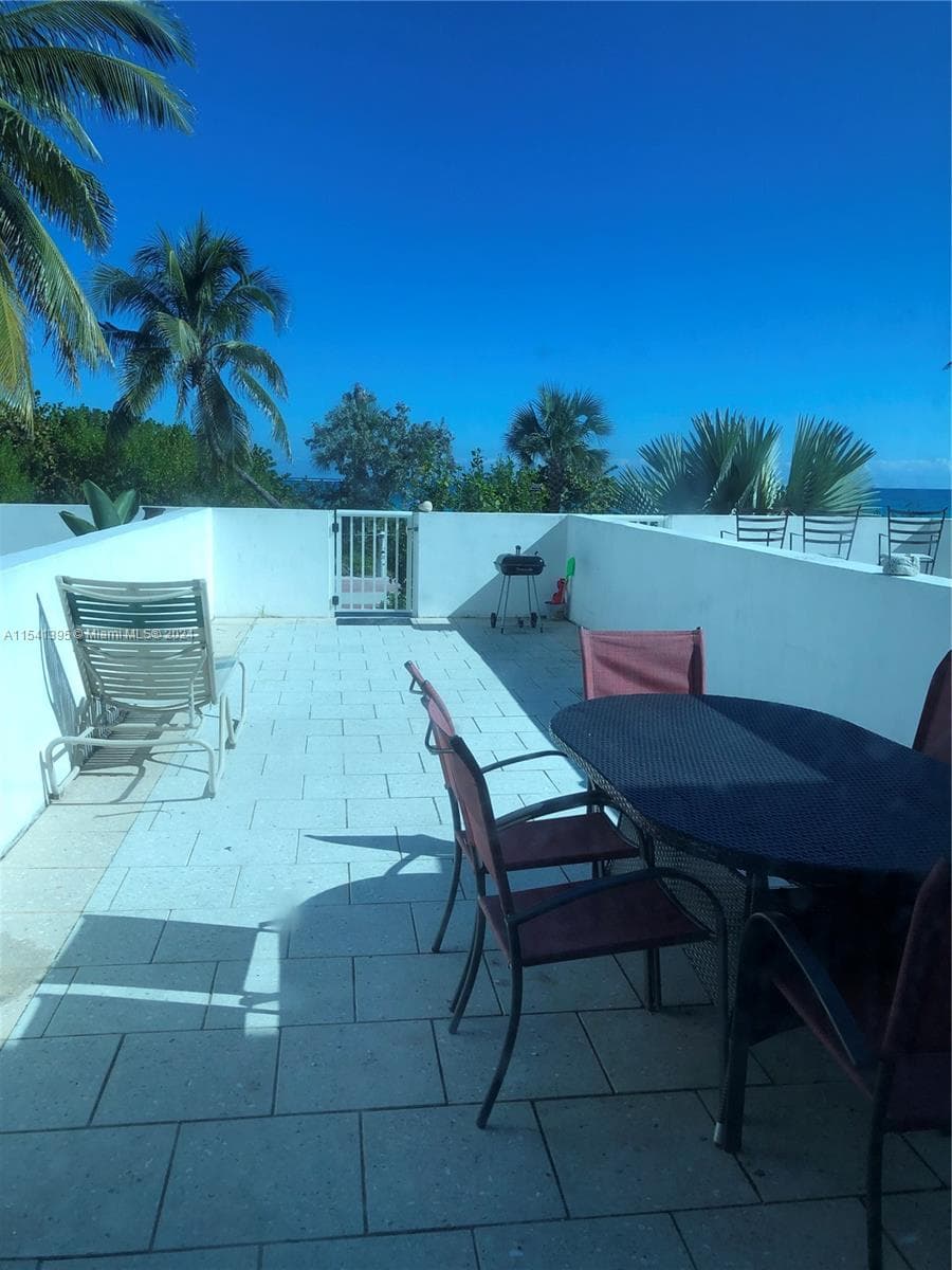 5445 Collins Ave # 7 #TH-7 photo 5