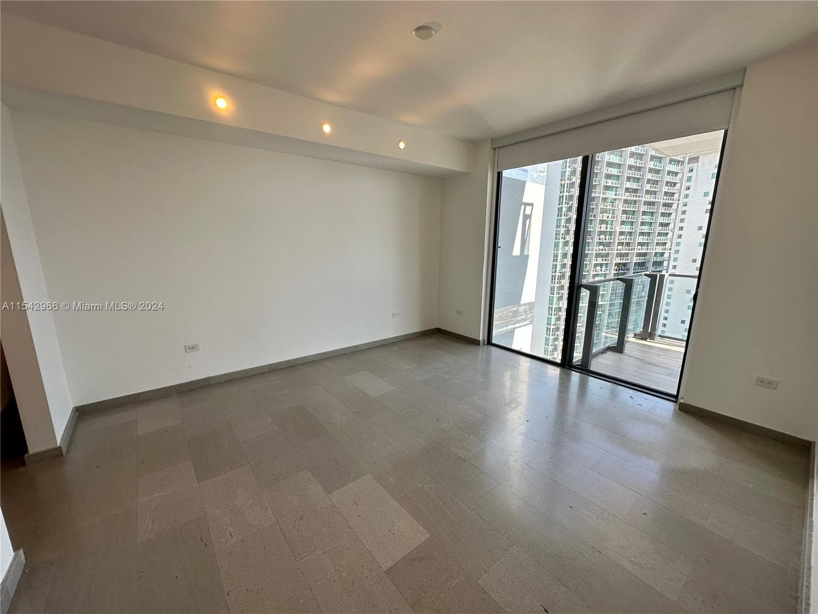 Reach Brickell City Centre · #2707 in Miami - Photo 23