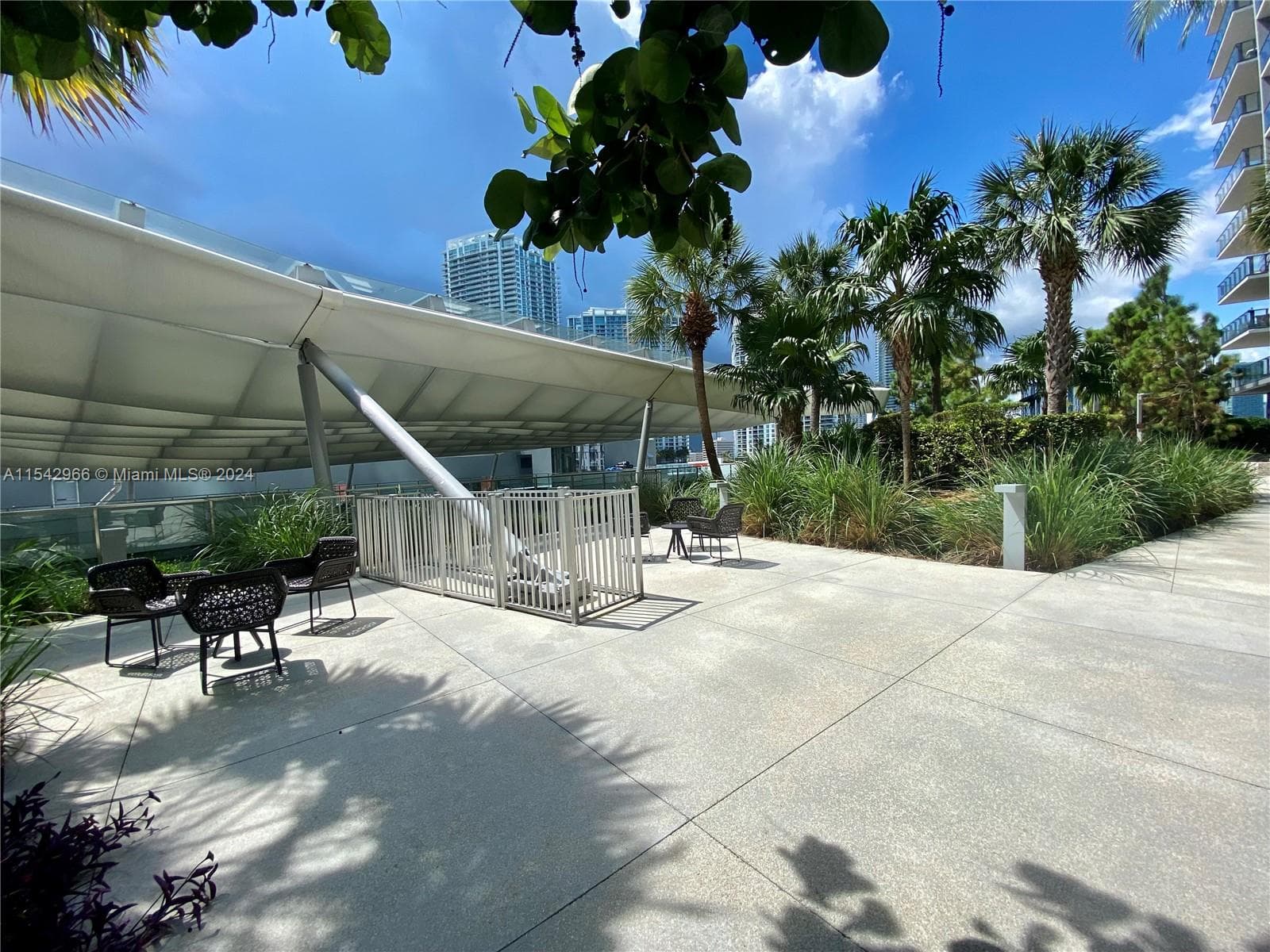 Reach Brickell City Centre · #2707 in Miami - Photo 44