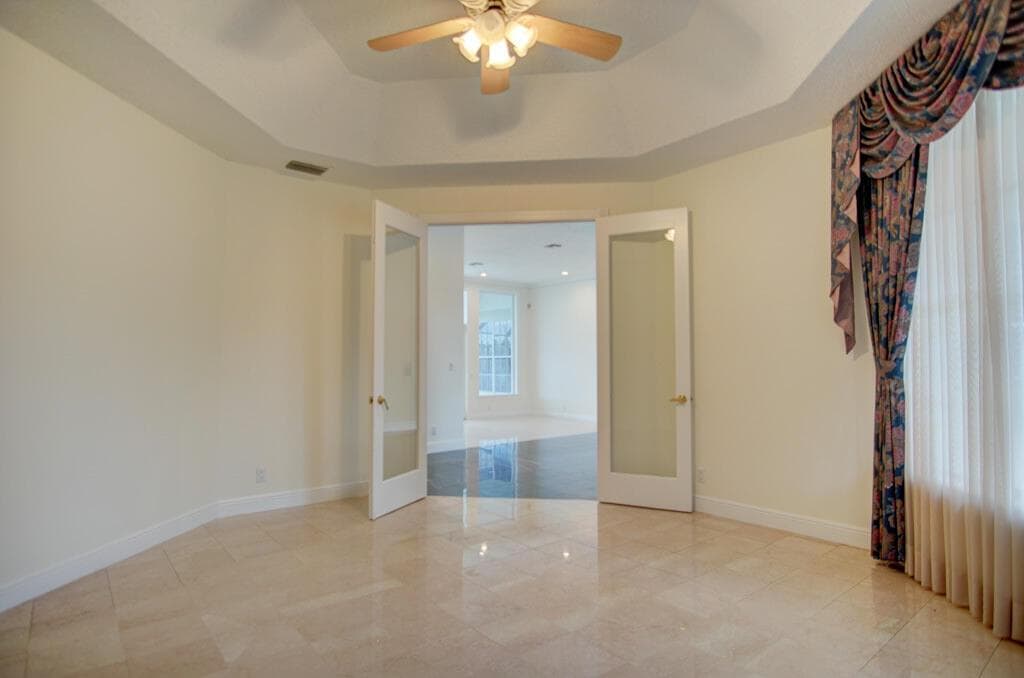 27dining room 2