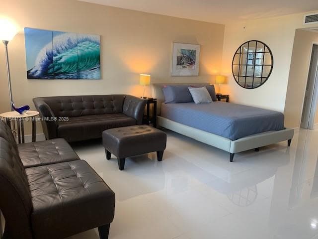 The Decoplage · #819 in Miami Beach - Photo 3