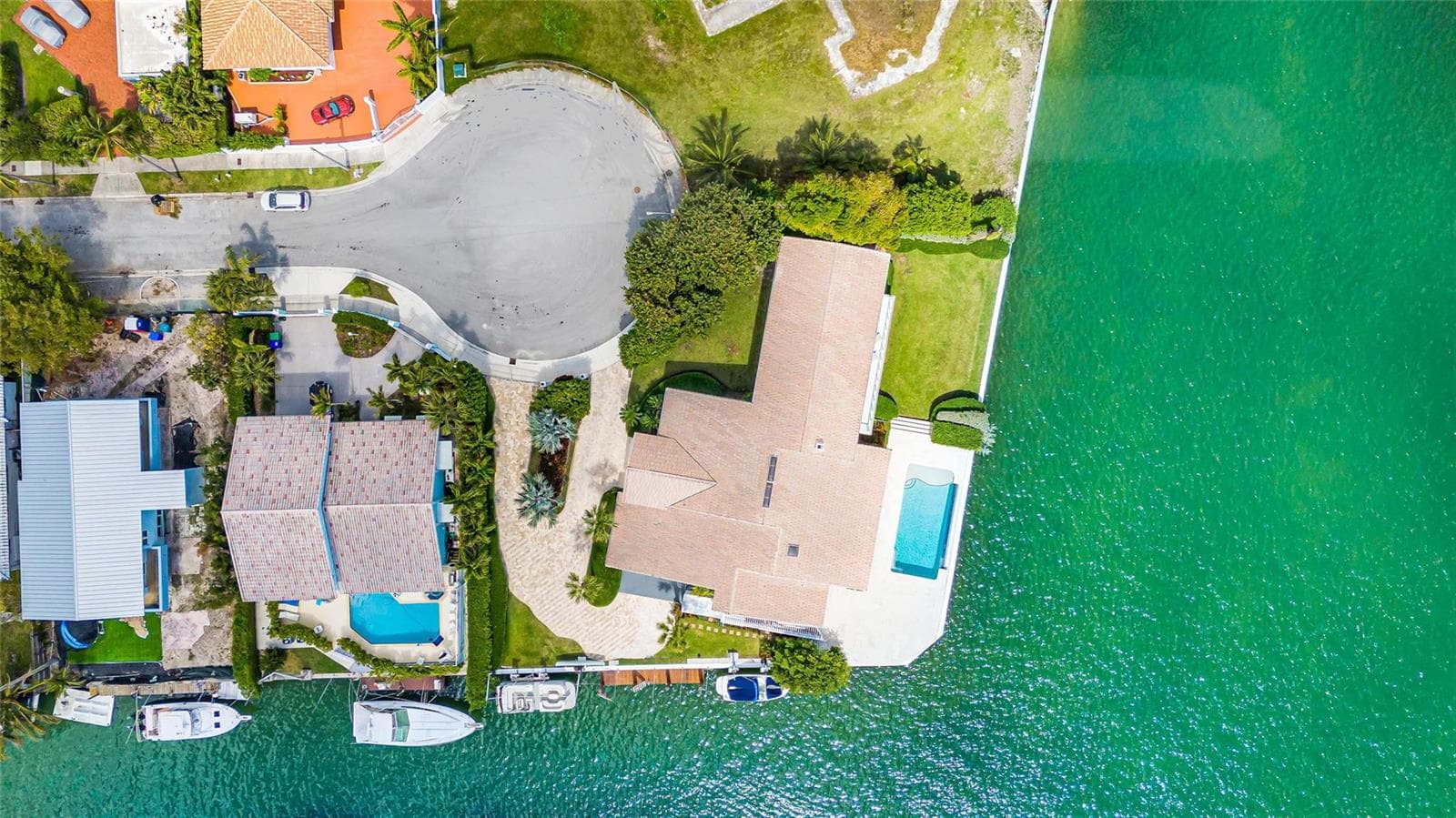 Cul de Sac SE Bayfront Point Lot