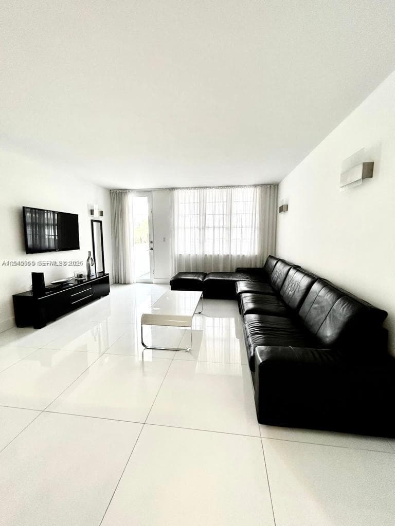 The Decoplage · #322 in Miami Beach - Photo 2
