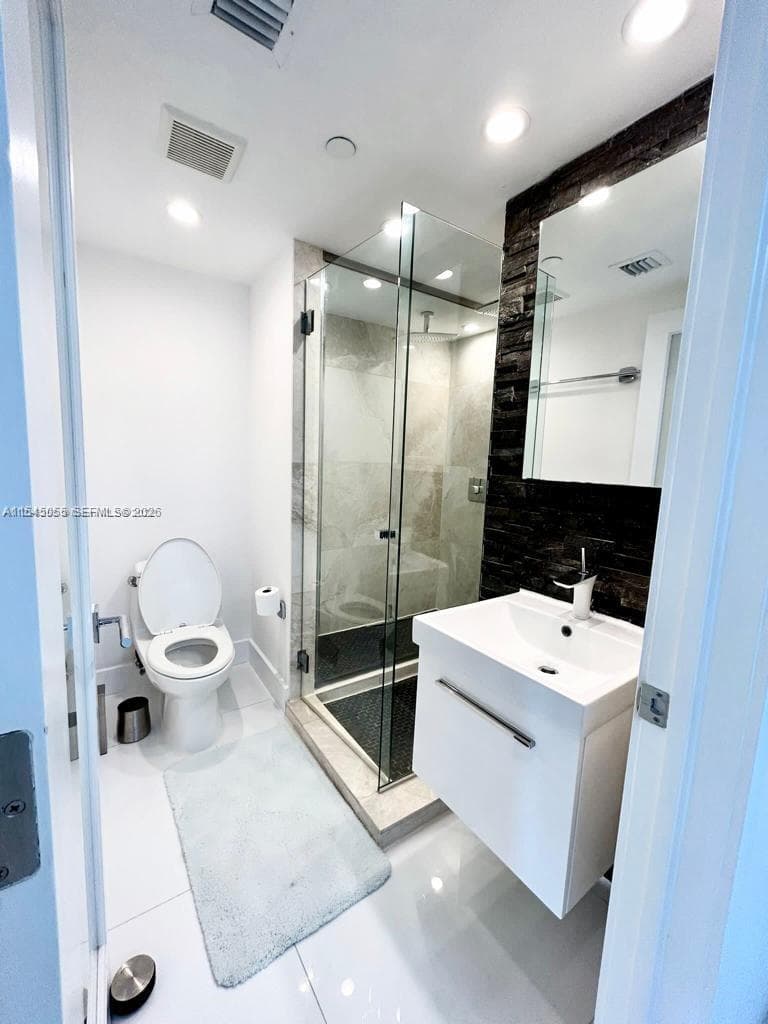 The Decoplage · #322 in Miami Beach - Photo 15
