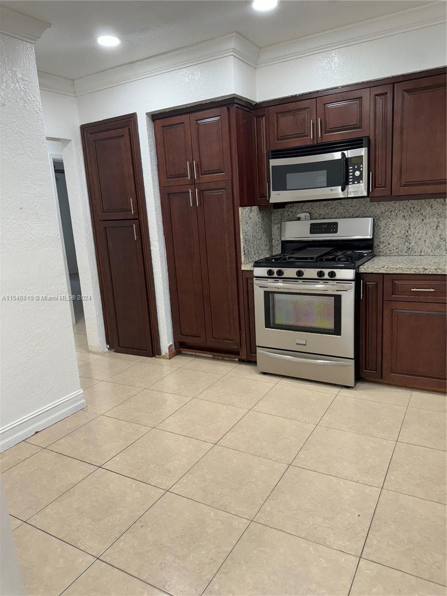 206 Ponce De Leon Blvd photo 15